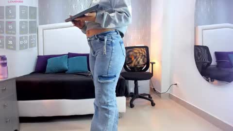  peach1  online show from March 27, 2026, 10:15 am