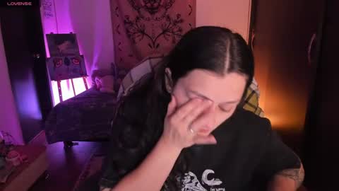 Snapshot of _peach__ chatting on July 14, 2026, 3:44 am violeta ig online show from July 14, 2026, 3:44 am