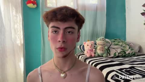 Snapshot of _peachyboy chatting on April 23, 2026, 7:05 pm esteban online show from April 23, 2026, 7:05 pm
