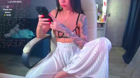 Ilona online show from March 17, 2026, 11:35 am