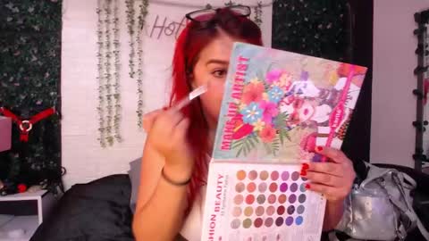 Laura online show from December 11, 2024, 7:36 pm