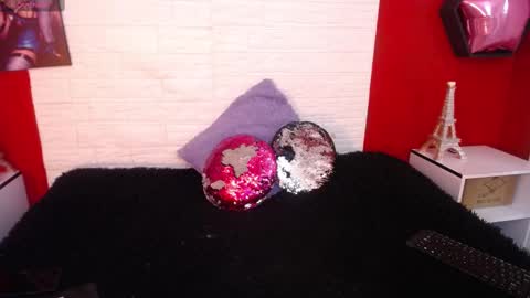 Laura online show from September 20, 2025, 10:00 pm