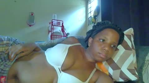 queen online show from December 9, 2024, 10:32 am