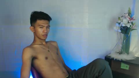 _rellvanxx online show from March 3, 2025, 1:09 pm
