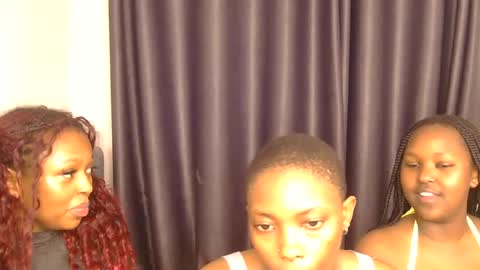 Snapshot of _roxxana chatting on July 11, 2026, 4:32 pm Roxxana online show from July 11, 2026, 4:32 pm