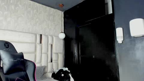 _sammy_ice online show from January 27, 2025, 4:20 am