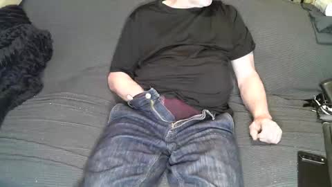 Snapshot of _samuel_ chatting on May 6, 2026, 3:46 am Samuel online show from May 6, 2026, 3:46 am