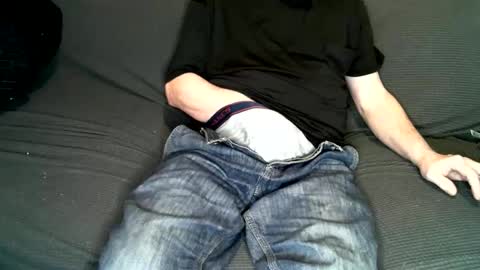 Snapshot of _samuel_ chatting on May 9, 2026, 2:44 pm Samuel online show from May 9, 2026, 2:44 pm