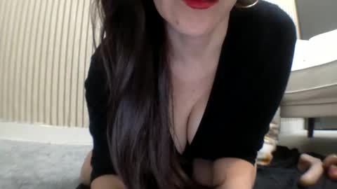 Snapshot of _sansa_ chatting on March 1, 2025, 1:00 am Anna online show from March 1, 2025, 1:00 am