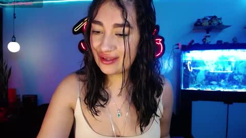 Snapshot of _santalove_ chatting on December 2, 2024, 6:32 pm SantaLove online show from December 2, 2024, 6:32 pm