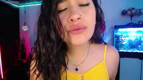 Snapshot of _santalove_ chatting on December 6, 2024, 7:01 pm SantaLove online show from December 6, 2024, 7:01 pm