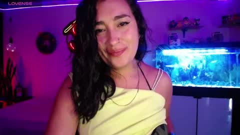 Snapshot of _santalove_ chatting on December 17, 2024, 10:22 pm SantaLove online show from December 17, 2024, 10:22 pm