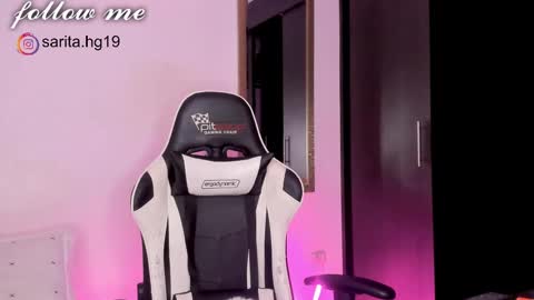 Snapshot of _sara_hernandez chatting on January 14, 2025, 6:24 am Sara  intagram online show from January 14, 2025, 6:24 am