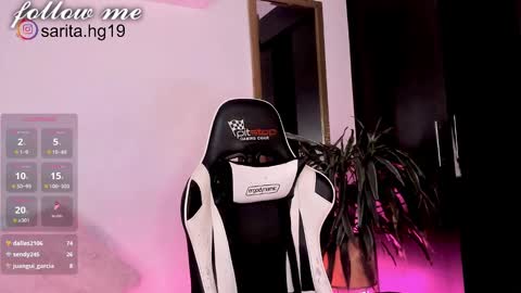 Snapshot of _sara_hernandez chatting on February 3, 2025, 10:25 am Sara  intagram online show from February 3, 2025, 10:25 am