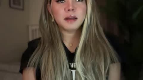 Snapshot of _seductive_jane chatting on March 25, 2026, 4:57 pm ENAJ online show from March 25, 2026, 4:57 pm