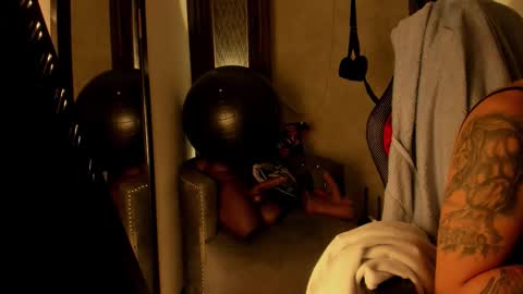 Selene online show from October 20, 2025, 4:07 pm