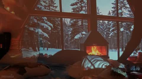 Lia online show from December 4, 2025, 7:44 pm