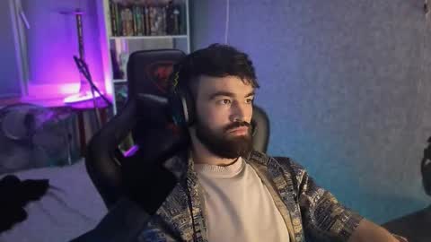 Ask me online show from September 27, 2025, 11:10 pm