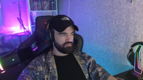 Ask me online show from October 1, 2025, 10:05 pm