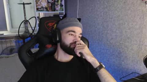 Ask me online show from November 24, 2025, 1:22 pm