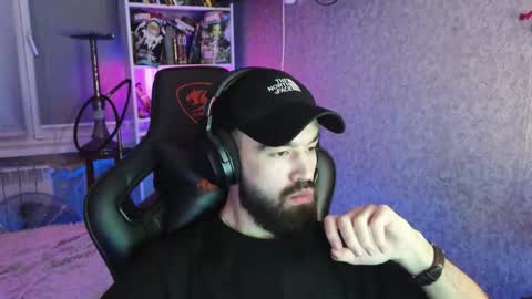 Ask me online show from December 4, 2025, 5:10 pm