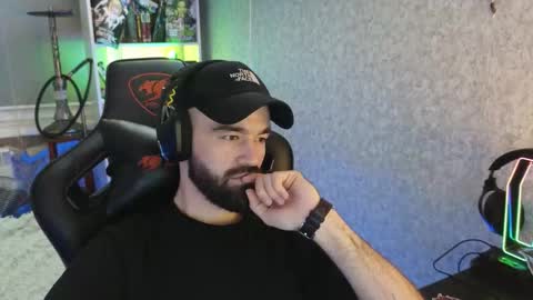 Ask me online show from December 22, 2025, 12:07 am