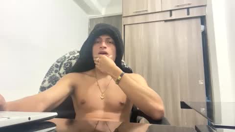 Juan Pablo-independent model online show from February 17, 2025, 3:15 am