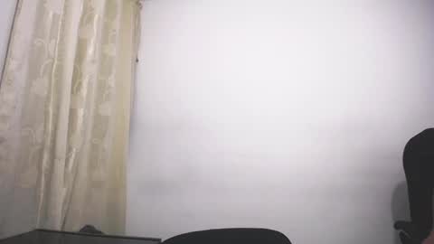 Juan Pablo-independent model online show from February 23, 2025, 3:35 am