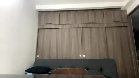 Juan Pablo-independent model online show from September 28, 2025, 2:50 am