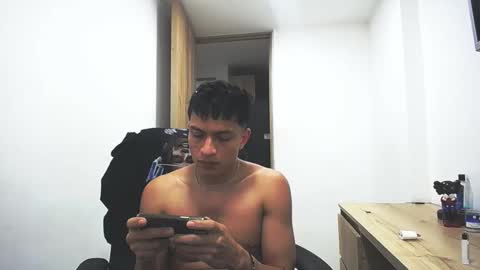 Juan Pablo-independent model online show from March 3, 2026, 3:34 am