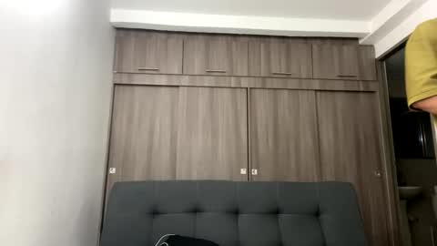 Juan Pablo-independent model online show from March 21, 2026, 12:37 am