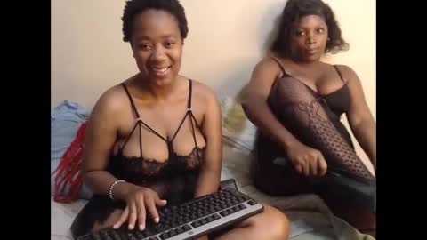 _sexylipss online show from November 30, 2025, 12:25 am