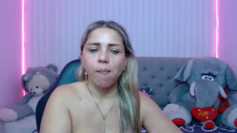 Snapshot of _sexyredhead_ chatting on February 9, 2025, 3:23 pm KATA online show from February 9, 2025, 3:23 pm