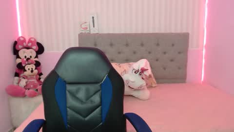 Snapshot of _sexyredhead_ chatting on March 4, 2025, 12:12 pm KATA online show from March 4, 2025, 12:12 pm