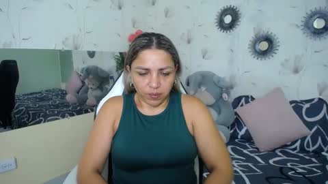 Snapshot of _sexyredhead_ chatting on December 4, 2025, 12:03 pm KATA online show from December 4, 2025, 12:03 pm