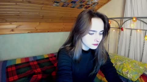 Snapshot of _silverdream chatting on December 15, 2024, 8:47 pm _silverdream online show from December 15, 2024, 8:47 pm