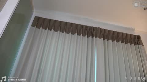 Snapshot of _sirine_ chatting on January 2, 2025, 2:00 am Marinette online show from January 2, 2025, 2:00 am