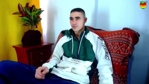 _skyleer_ online show from November 15, 2025, 6:59 pm