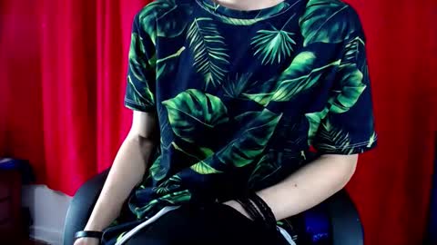 _skyleer_ online show from February 5, 2026, 12:26 am