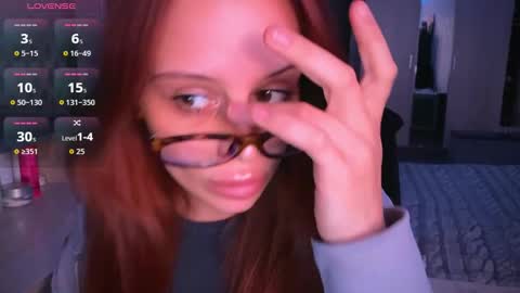 Alice online show from September 30, 2025, 3:06 pm