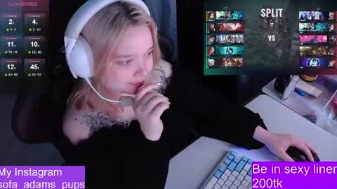 Snapshot of _sofia_adam_ chatting on June 12, 2026, 5:39 am pups online show from June 12, 2026, 5:39 am