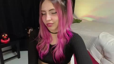 Snapshot of _sofiapink chatting on February 16, 2025, 1:36 am Sofia online show from February 16, 2025, 1:36 am