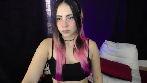 Snapshot of _sofiapink chatting on February 24, 2026, 7:34 pm Sofia online show from February 24, 2026, 7:34 pm