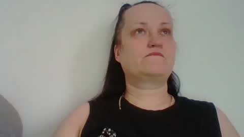 Melisa online show from February 1, 2025, 8:08 am