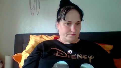Snapshot of _squirty_pussyyy_ chatting on June 6, 2026, 6:12 pm Melisa online show from June 6, 2026, 6:12 pm