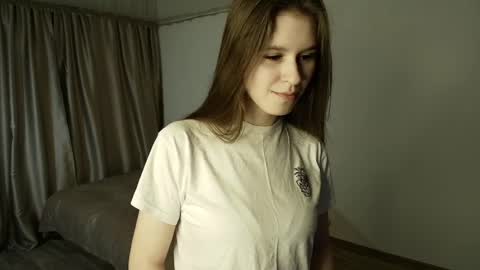 Snapshot of _stella_grace_ chatting on April 1, 2026, 7:09 am Stella Grace online show from April 1, 2026, 7:09 am