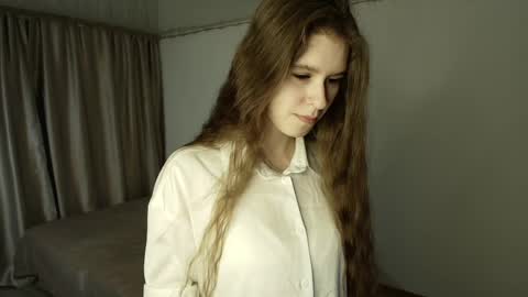 Snapshot of _stella_grace_ chatting on April 2, 2026, 8:23 am Stella Grace online show from April 2, 2026, 8:23 am