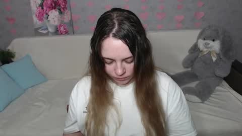 Lana online show from February 19, 2025, 10:34 am