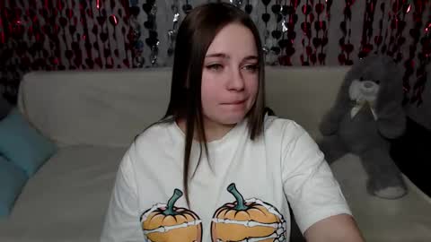 Lana online show from February 2, 2026, 12:37 pm