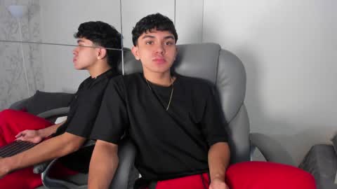 _taylorblack online show from April 14, 2026, 11:49 am